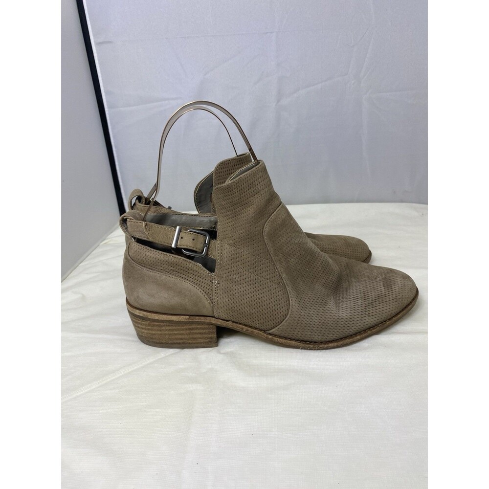 Gianni Bini Boots Womens 8M Tan Suede Leather Slip On Ankle Bootie w Buckles - Picture 2 of 11